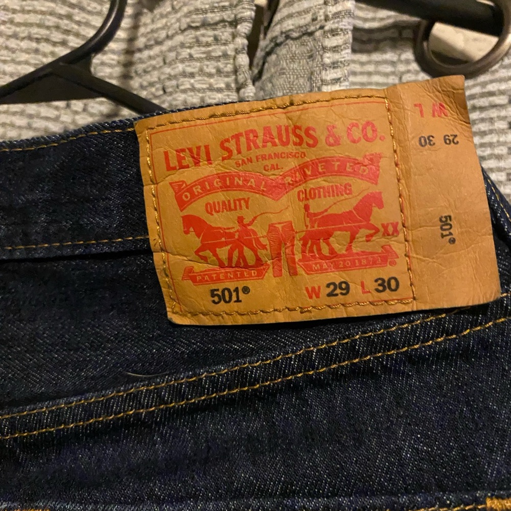 Levi’s - Picture 3 of 3